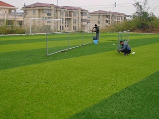 没有基础的人造草足球场需要建设多长时间