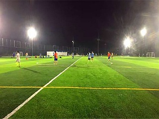 北京人造草足球场优势得到消费者的认可和喜爱