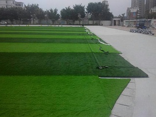 人造草足球场如何建设