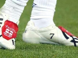 人造草足球场的缺点