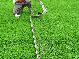 北京人造草足球场是这样成型的