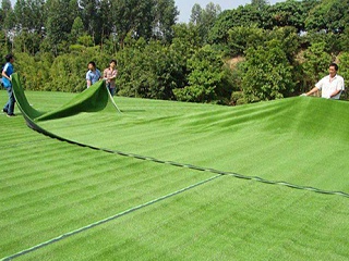 人造草足球场翻新步骤