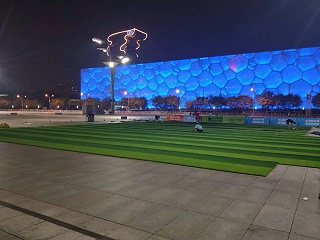 2018年奥运城市文化节优世体育人造草足球场建设中