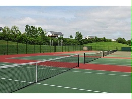 建造一个网球场大概需要多少钱