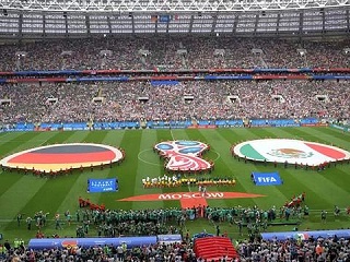 世界杯正在如火如荼的进行，人造草足球场正式登陆俄罗斯世界杯