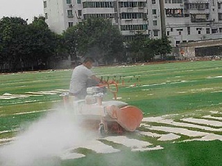 人造草足球场如何施工