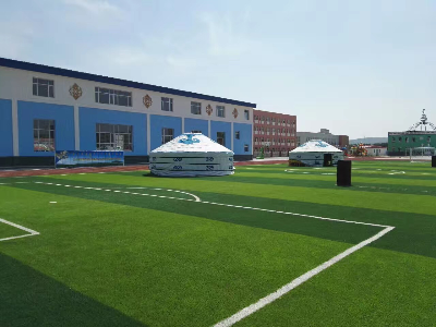 内蒙古某学校人造草足球场顺利投入使用