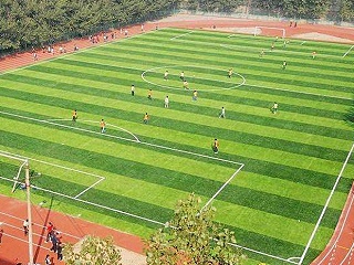 目前北京人造草足球场建设还火吗？