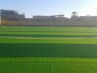 人造草足球场排水的设计方法