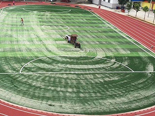 人造草足球场施工重点关注事项