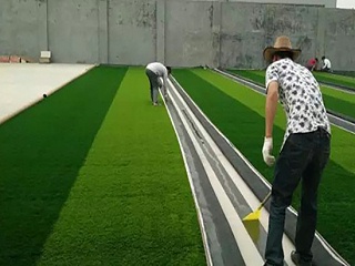 人造草足球场施工的“工”和“艺”