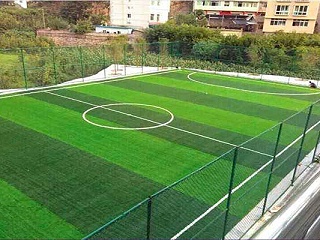 笼式人造草足球场在运用过程中有那些优缺点